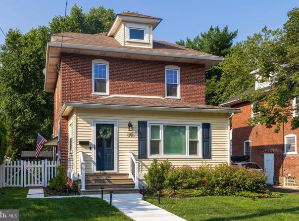 216 S 4TH STREET, NORTH WALES, PA 19454