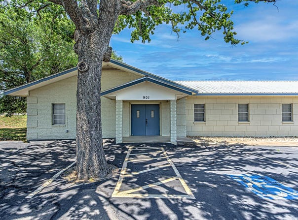 901 Lillian Dean RD, Buchanan Dam, TX 78609