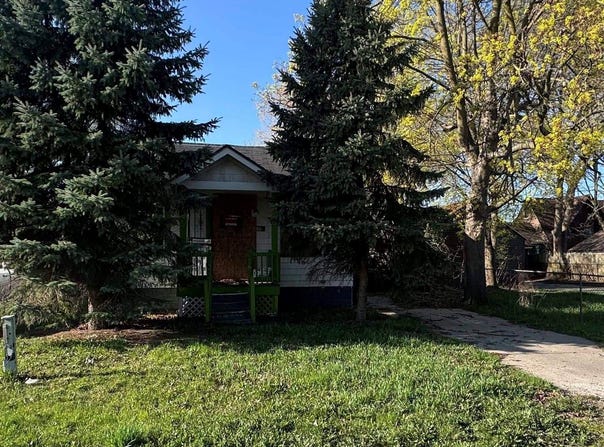 2400 Bewick Street, Saginaw, MI 48601