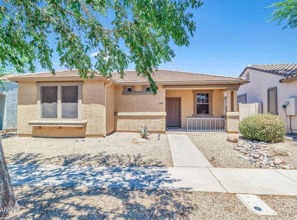 2746 E BART Street E, Gilbert, AZ 85295