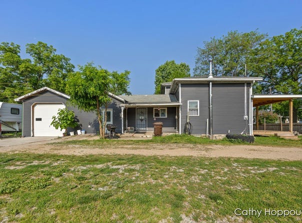 4555 Charles Street, Palo, MI 48870