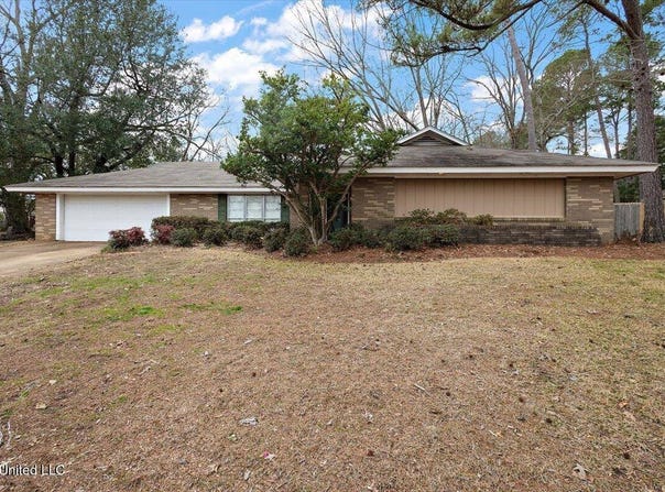 43 Stonegate Drive, Brandon, MS 39042