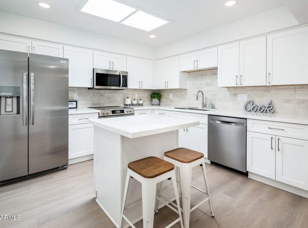 440 S PARKCREST Street S, Mesa, AZ 85206