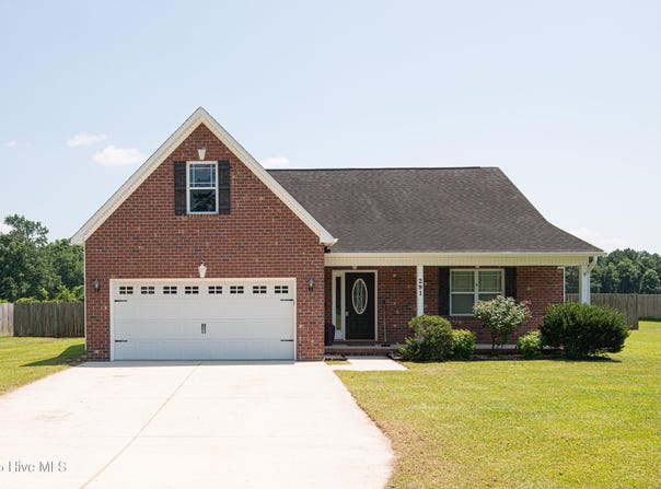 291 Richlands Loop Road, Richlands, NC 28574