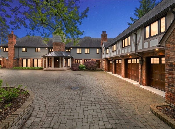 490 E Long Lake Road, Bloomfield Hills, MI 48304