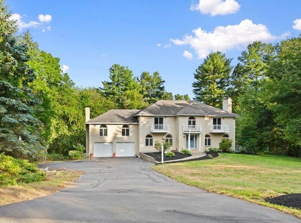 127 Tucker Farm Rd, North Andover, MA 01845