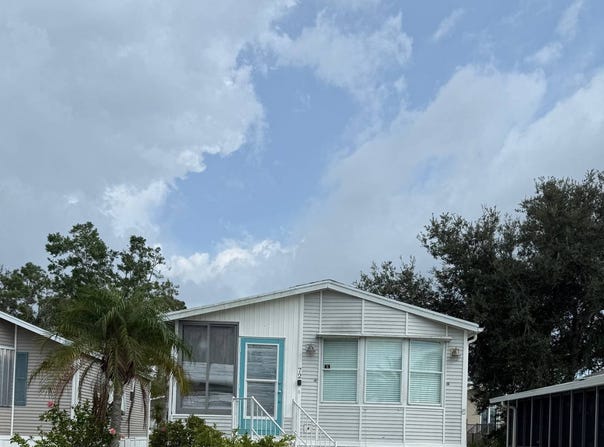 72 CROWNPOINT, NOKOMIS, FL 34275