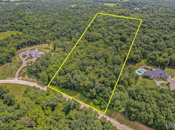 Lot 3 W Arrowhead Lake Drive, Columbia, MO 65203