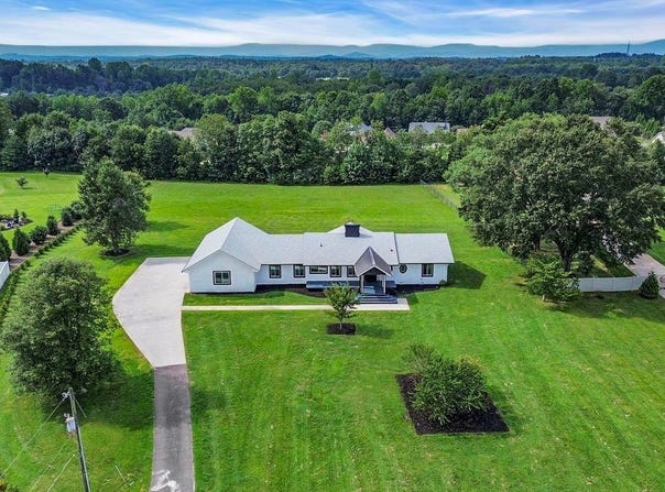 305 Waters Road, Taylors, SC 29687