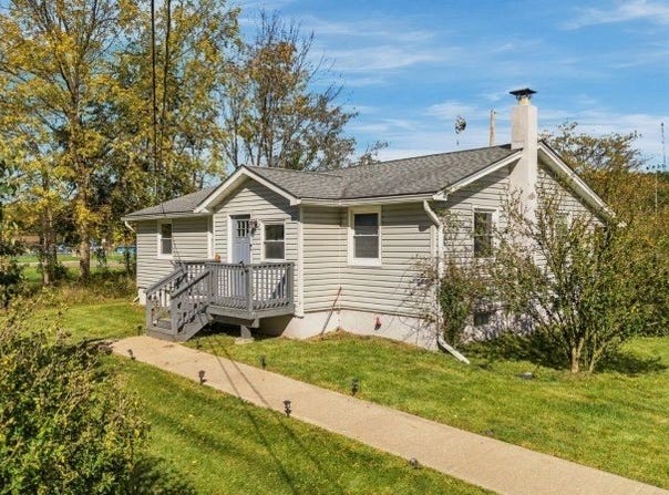 51 Cork Hill Rd, Franklin Boro, NJ 07416-1604
