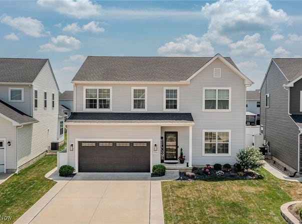 37363 Yellow Beak Lane, North Ridgeville, OH 44039