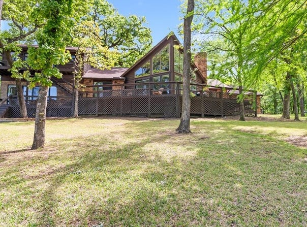 1611 Emma Dr, Tool, TX 75143