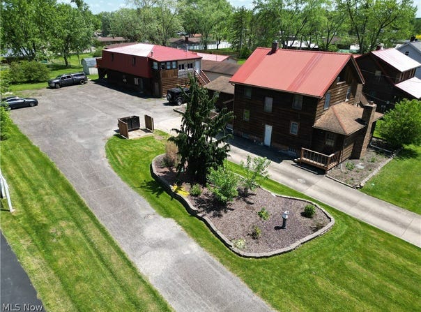 4636 Mahoning Avenue NW, Warren, OH 44483