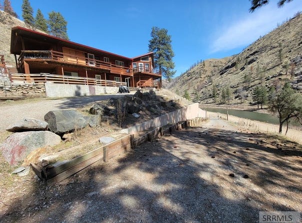 1935 Salmon River Road, Shoup, ID 83469