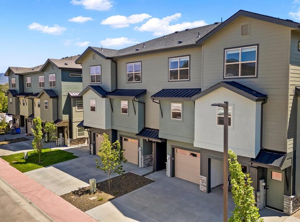 7445 W Swain Ln, Garden City, ID 83714
