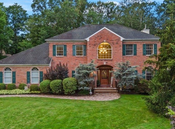 5 Samuel Ct, Hanover Twp., NJ 07927-1200
