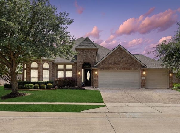 915 Shoal Creek Drive, Fairview, TX 75069
