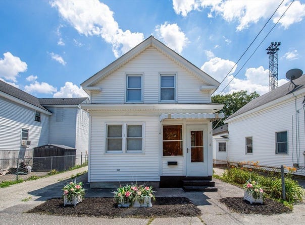 6 Exchange Pl, Lowell, MA 01852