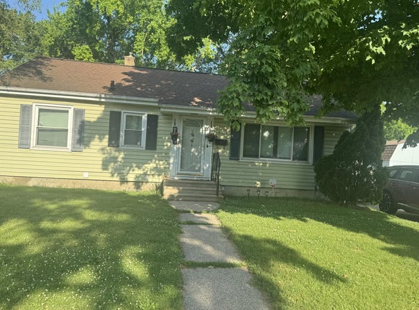 3412 Schlee Street, Lansing, MI 48910