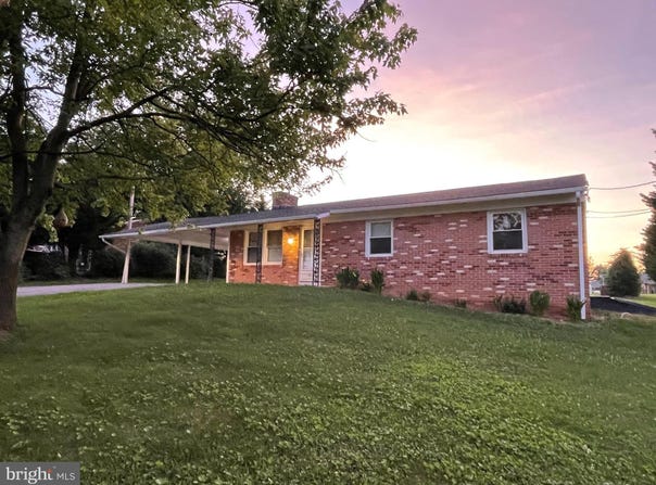181 MUSE STREET, FALLING WATERS, WV 25419
