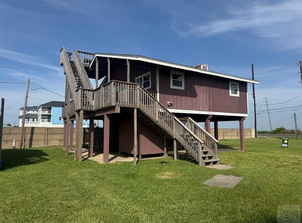 16716 Jamaica Beach Road, Jamaica Beach, TX 77554