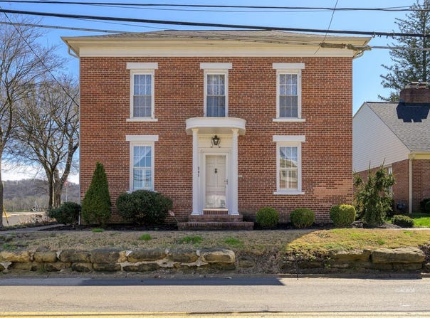 561 First Ave, Gallipolis, OH 45631