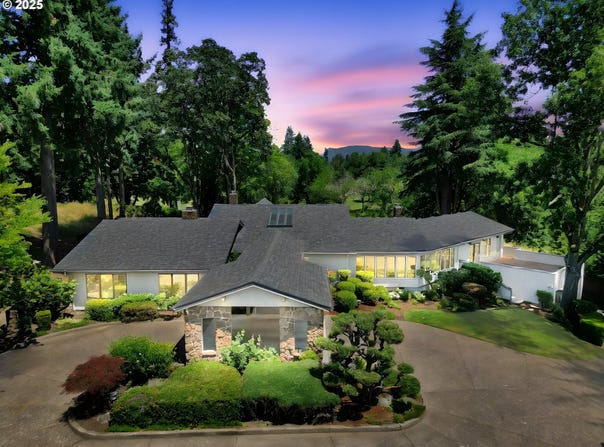 602 SPYGLASS DR, Eugene, OR 97401