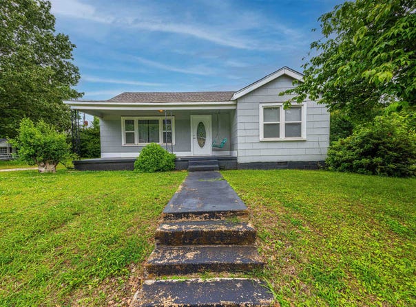 500 Frankfort Ave, Sheffield, AL 35660