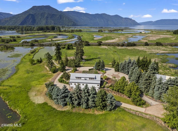 52010 HIGHWAY 200, Clark Fork, ID 83811