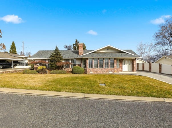 119 N 46th Ave., Yakima, WA 98908