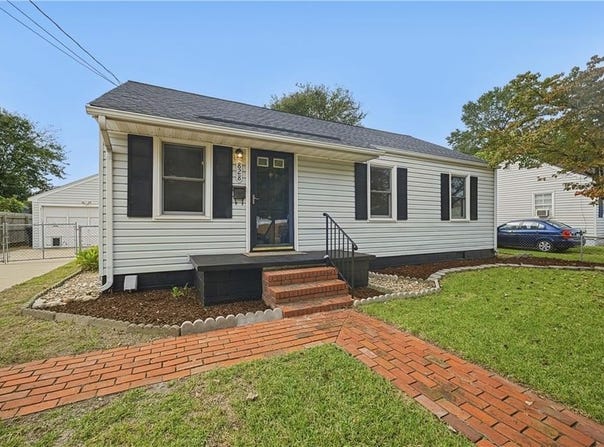 828 Pacific Avenue, Portsmouth, VA 23707