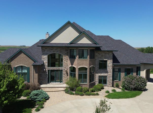 270 Olympic Avenue, Carroll, IA 51401