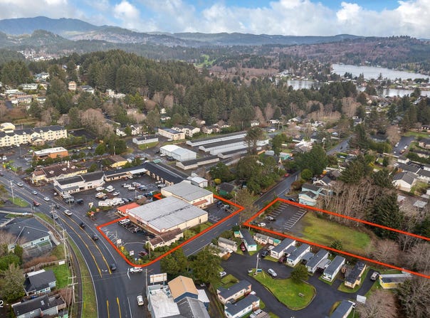 3128 NE Hwy 101, Lincoln City, OR 97367