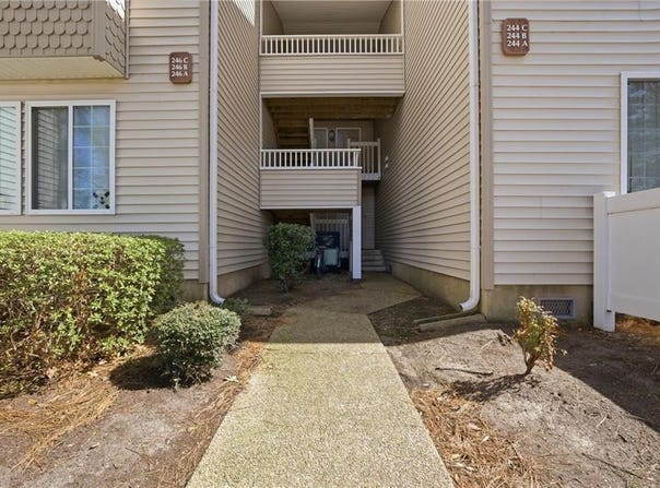 246 Dockside Drive, Hampton, VA 23669
