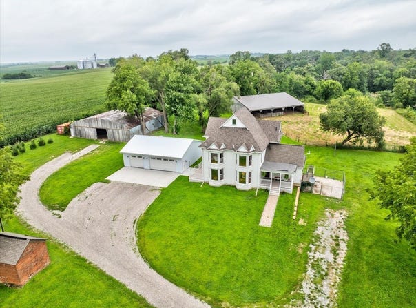 4842 Highway F48 W, Newton, IA 50208