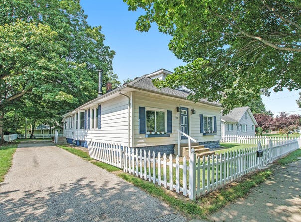 409 N Mechanic Street, Berrien Springs, MI 49103