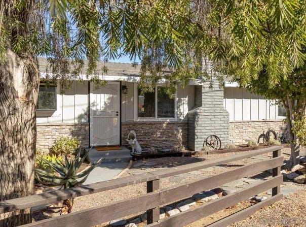 1840 Davis, Fallbrook, CA 92028