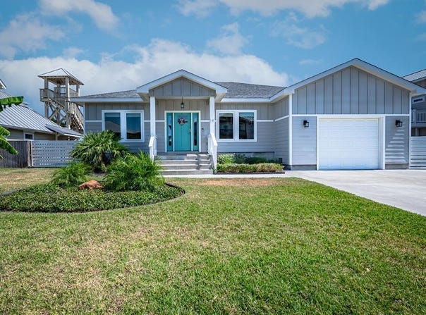 14 Luau Ln, ROCKPORT, TX 78382