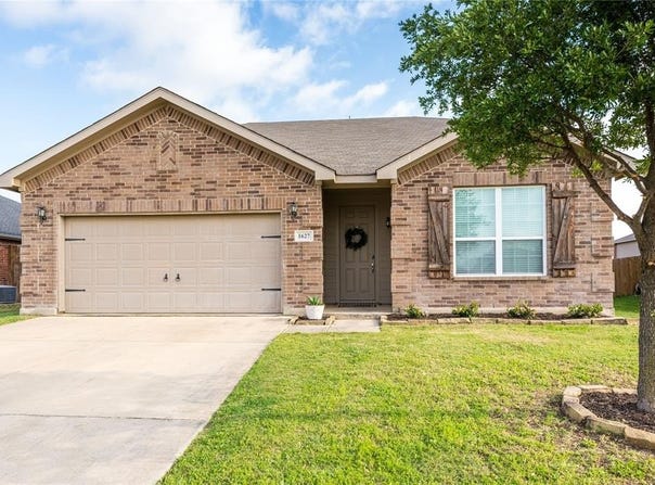 1627 Kawati Way, Krum, TX 76249