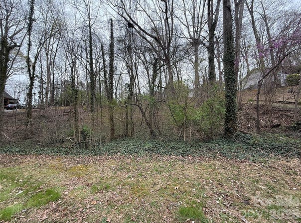 Gate Drive, Thomasville, NC 27360
