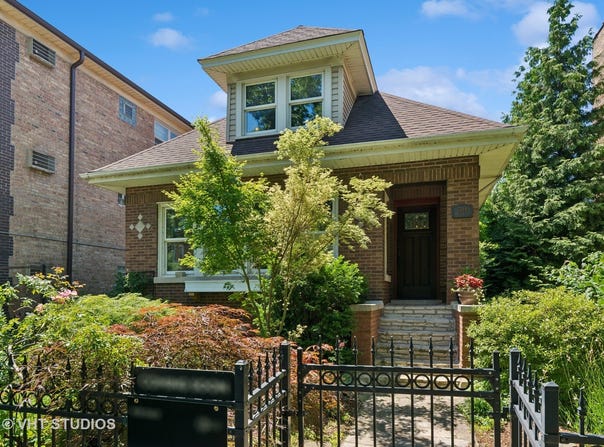 7248 N Hamilton Avenue, Chicago, IL 60645