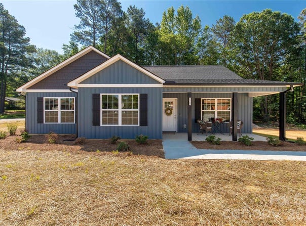 2489 Pineview Drive, Lancaster, SC 29720