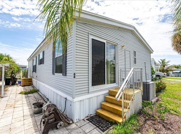 11055 SE Federal Highway, Hobe Sound, FL 33455