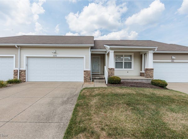 3079 Somerset Drive, Lakemore, OH 44312