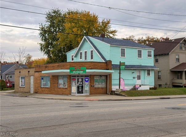 2405 Youngstown Road SE, Warren, OH 44484