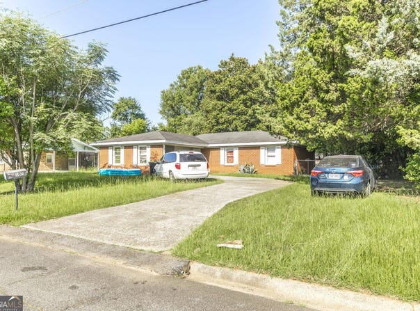 107 Virginia, Warner Robins, GA 31093