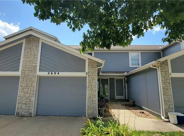 2604 S Peck Court, Independence, MO 64055