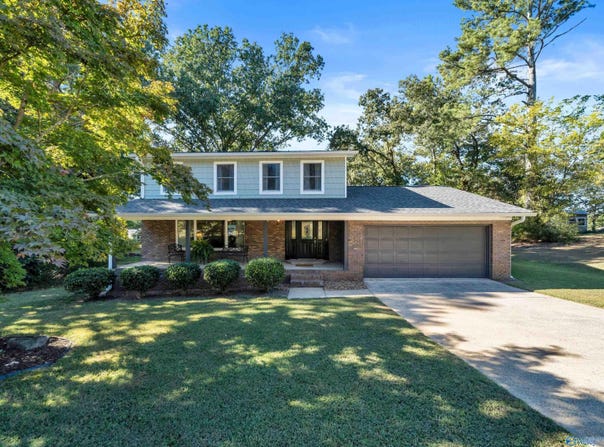 3012 Edgewood Drive, Scottsboro, AL 35769