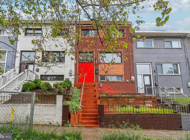 1360 W STREET NE, WASHINGTON, DC 20018