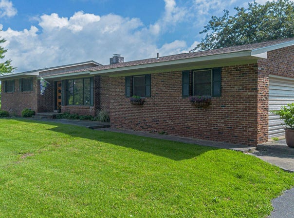 2403 Murray Highway, Benton, KY 42025